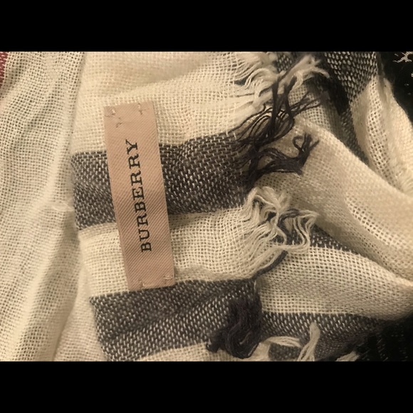 Burberry scarf